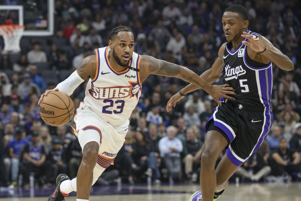 詹皇在采访 詹皇在采访