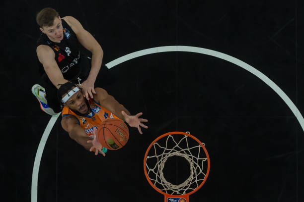 场上长期保 场上长期保