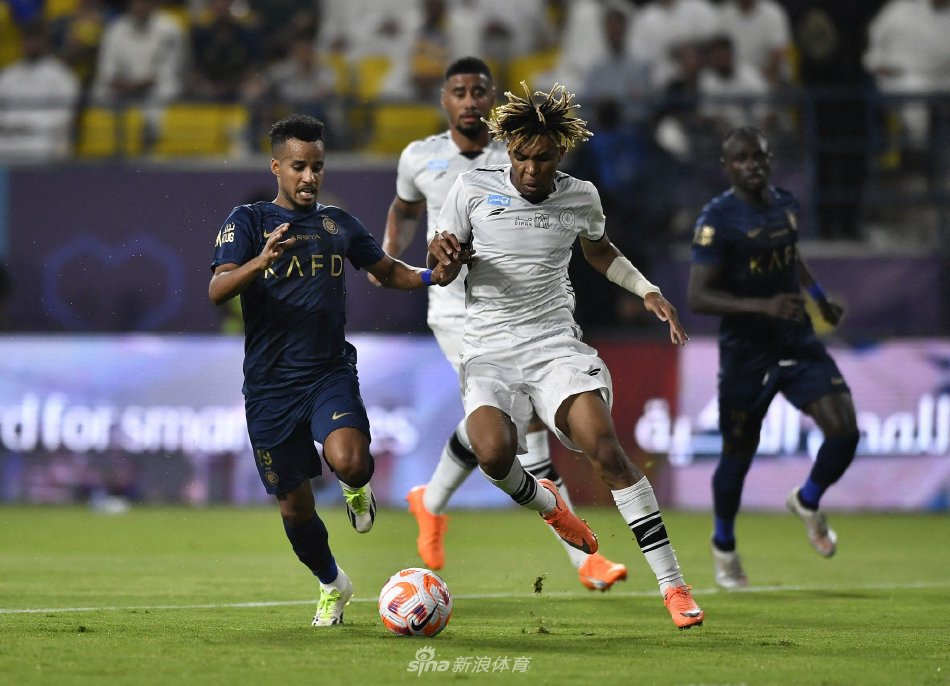 显得有些慌 显得有些慌