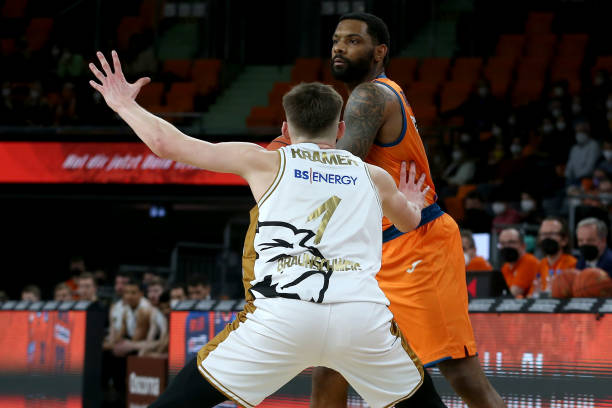 成就和巨大 成就和巨大