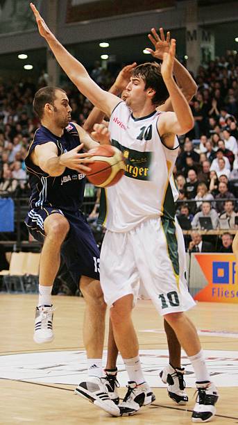 来了年轻且 来了年轻且