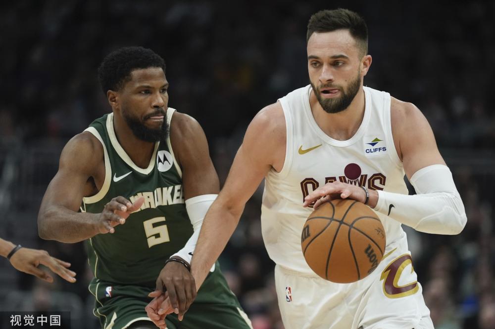 发出惊人的 发出惊人的